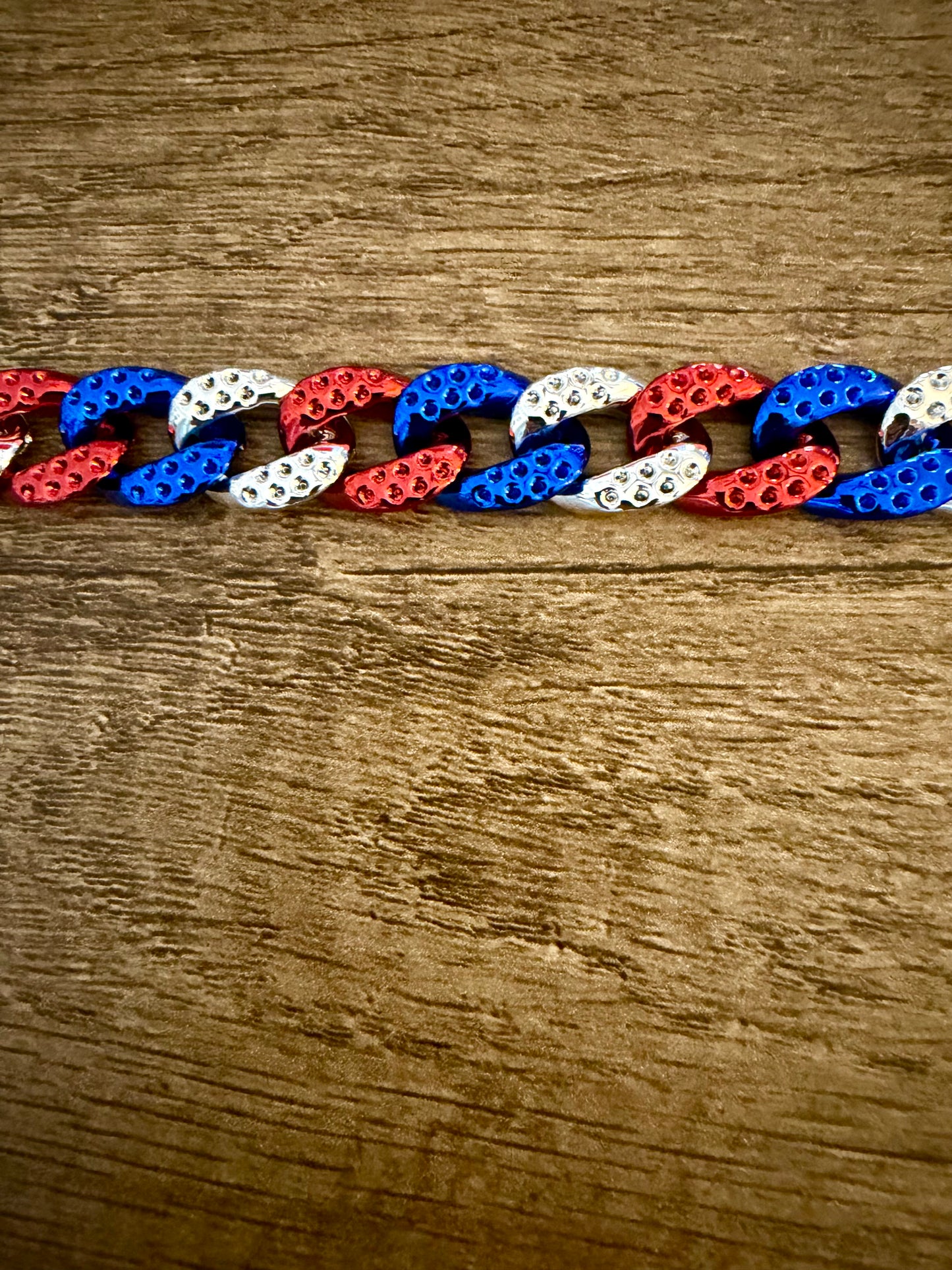 Metallic Dimple USA chain