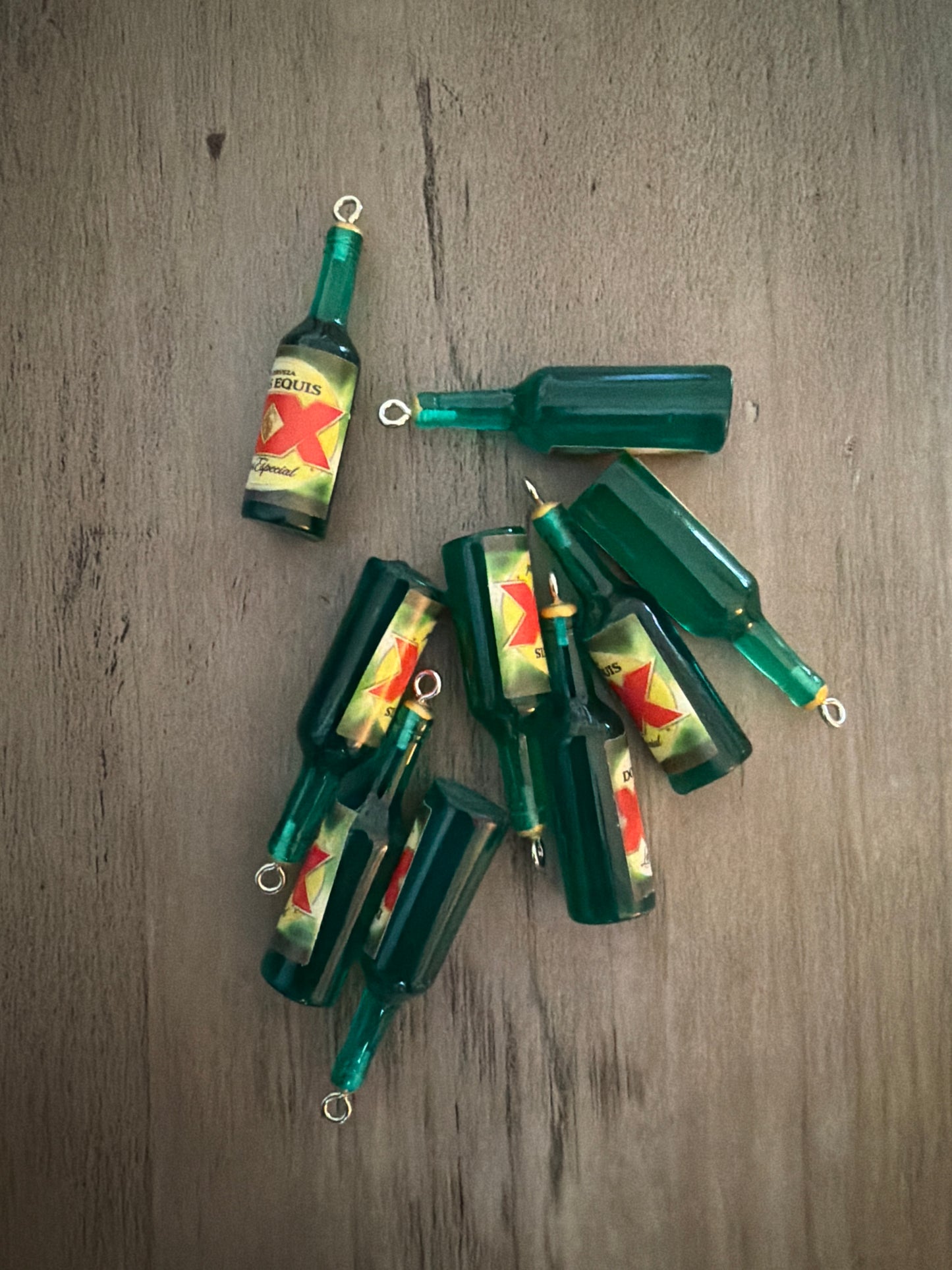 DOS Equis Charm Lot