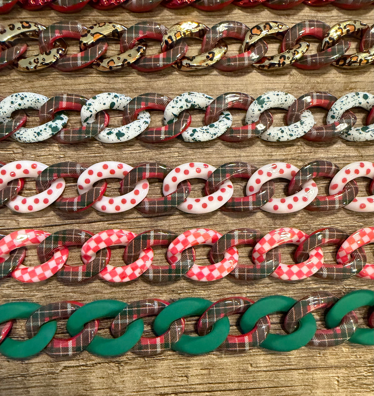 Red & Green Plaid Chains