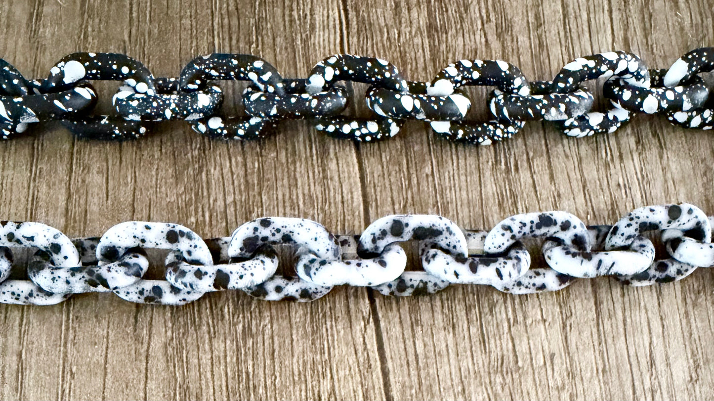 Matte Splatter Chains