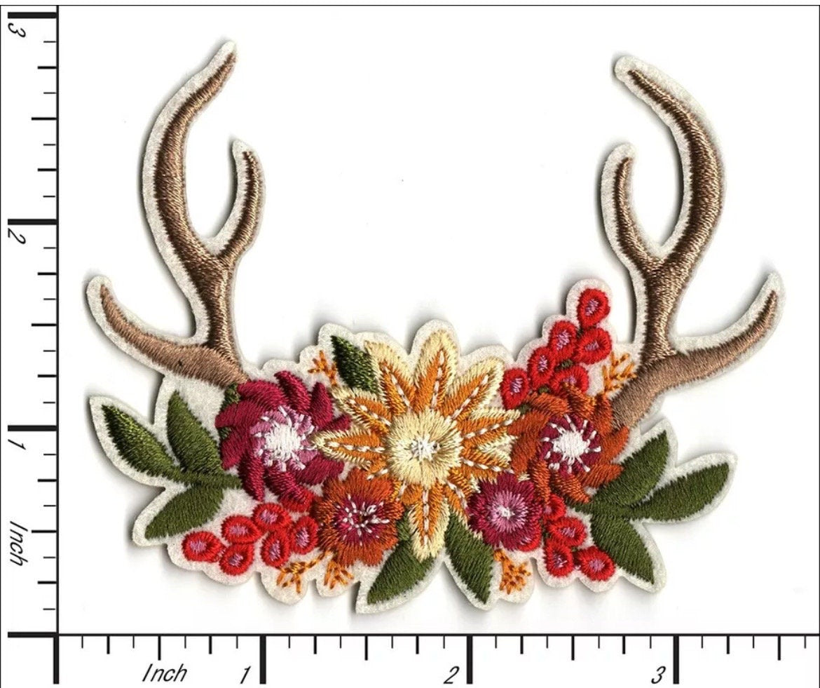 Antler Patch Deer Antler and Flowers Iron On Ready Patch Brand New Hunting Outdoors Woods Antlers Rack
