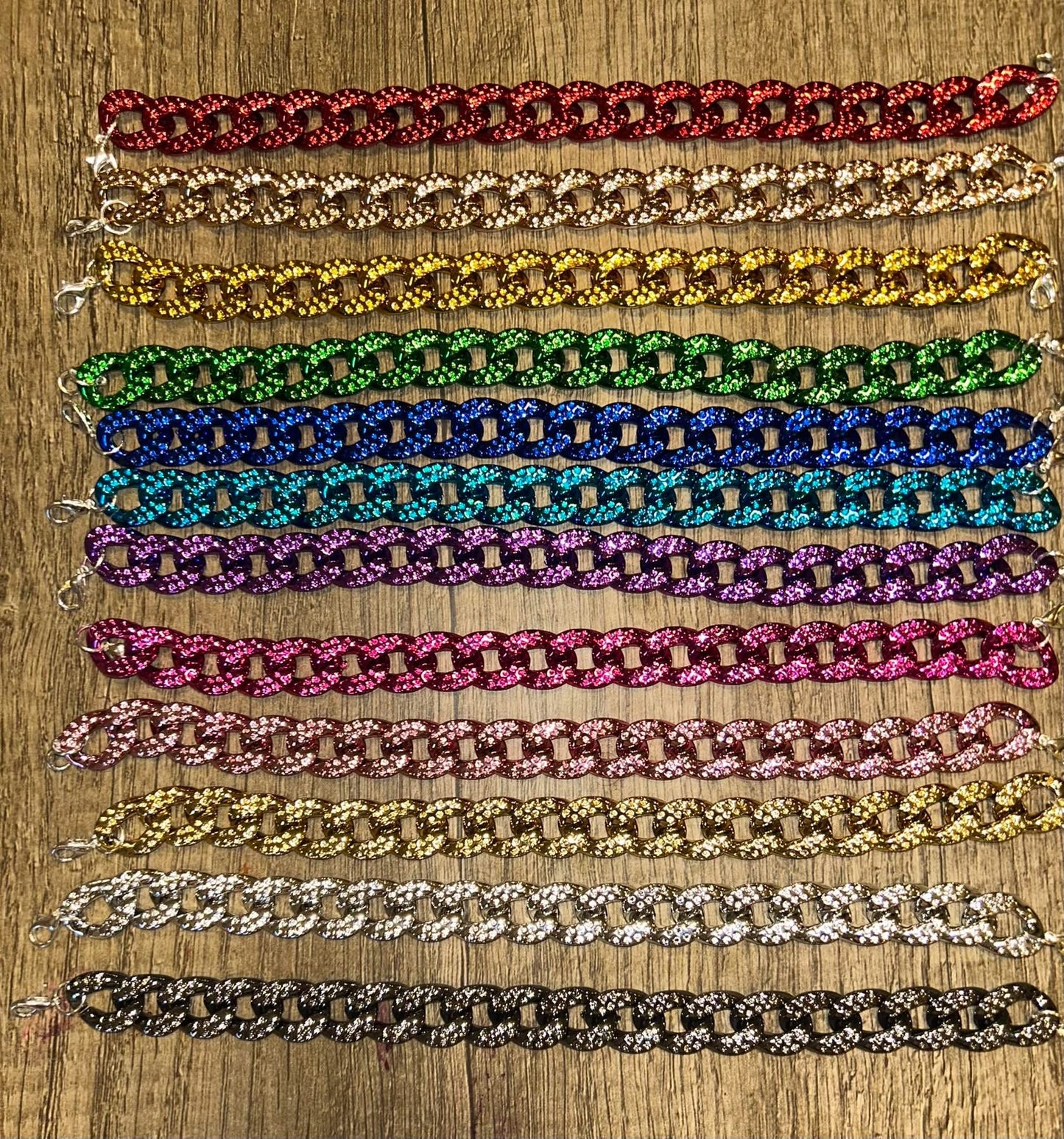 Metallic Dimple Link Chain