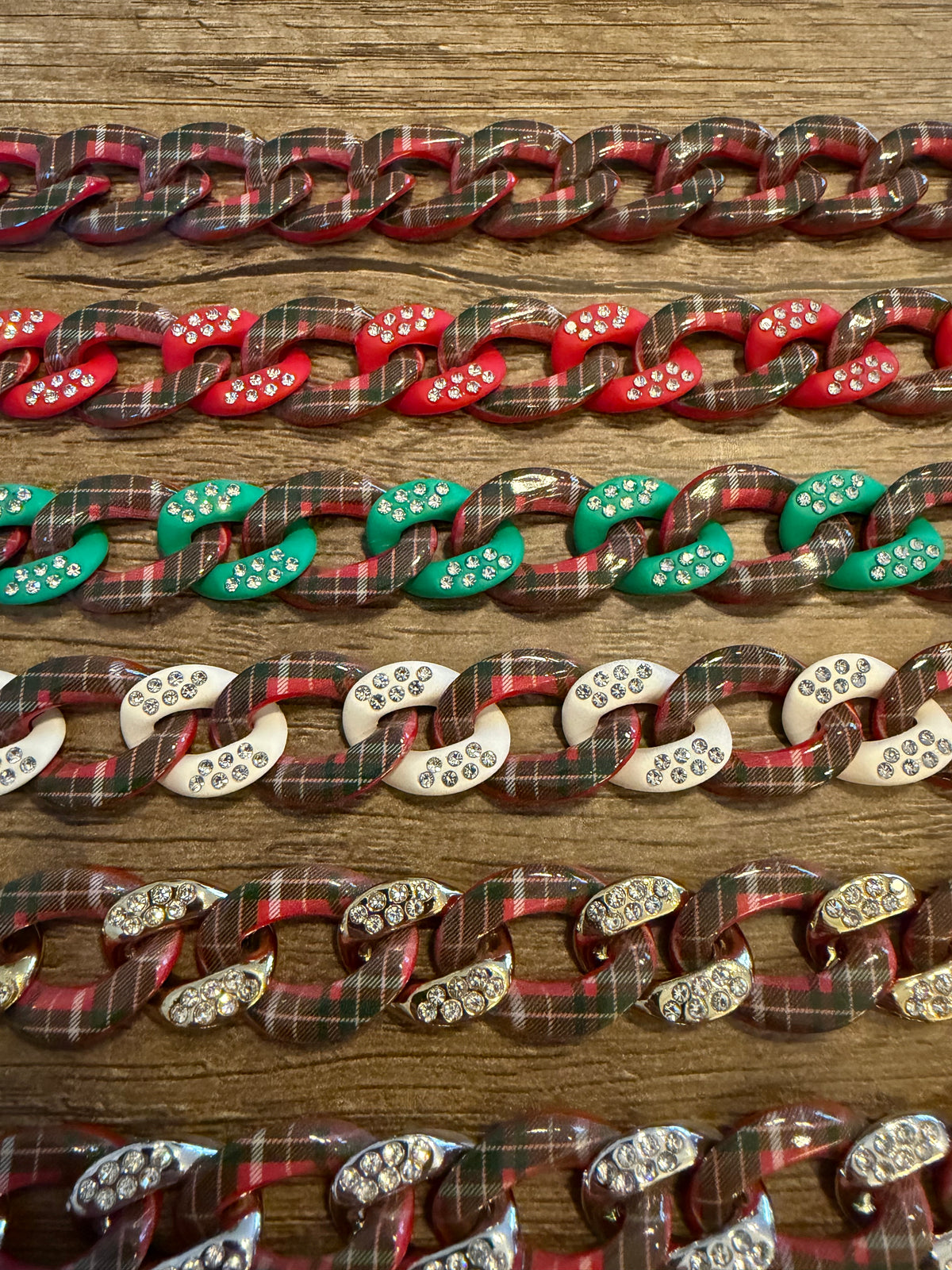 Red & Green Plaid Chains